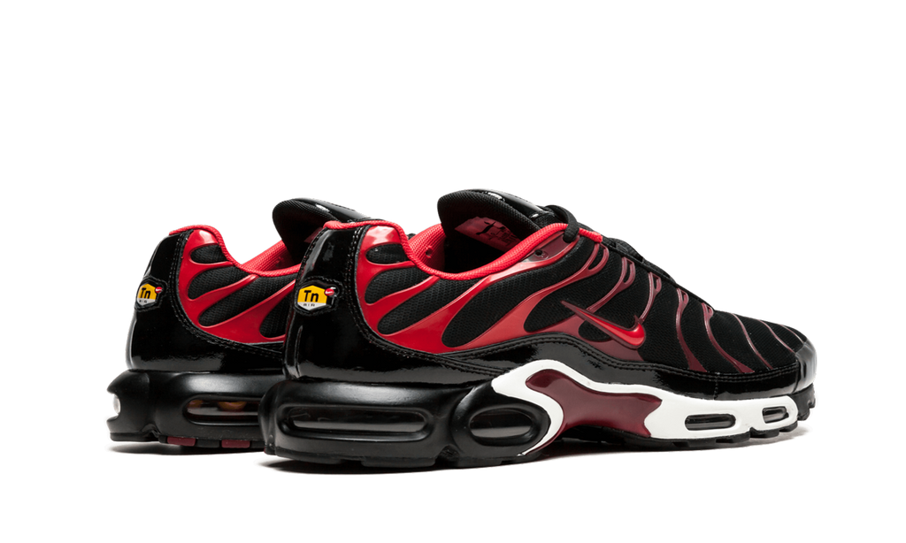 Runner Max Plus Black and Red