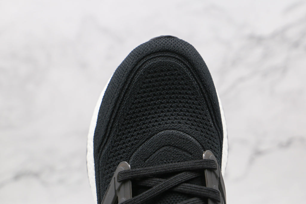Ultraboost 21 Black White