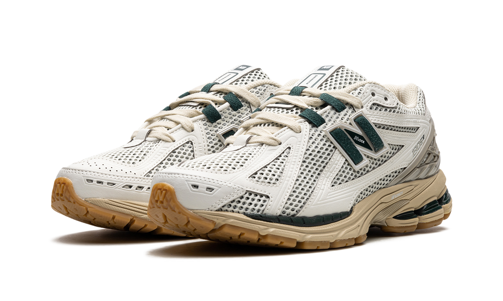 Tech 1906"Kith- Black"
