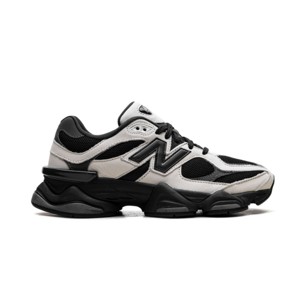 Tech 9060 Black