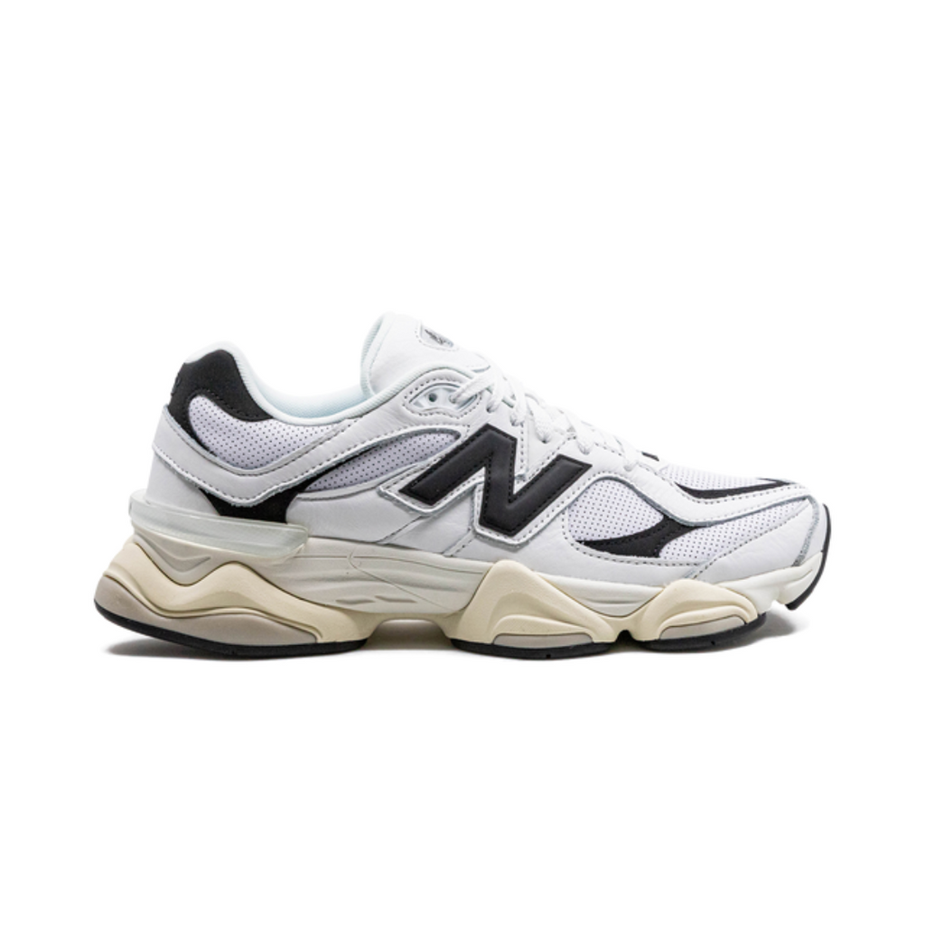 Tech 9060 White Black