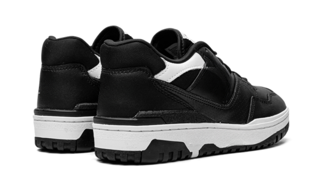 Court 550 Black White
