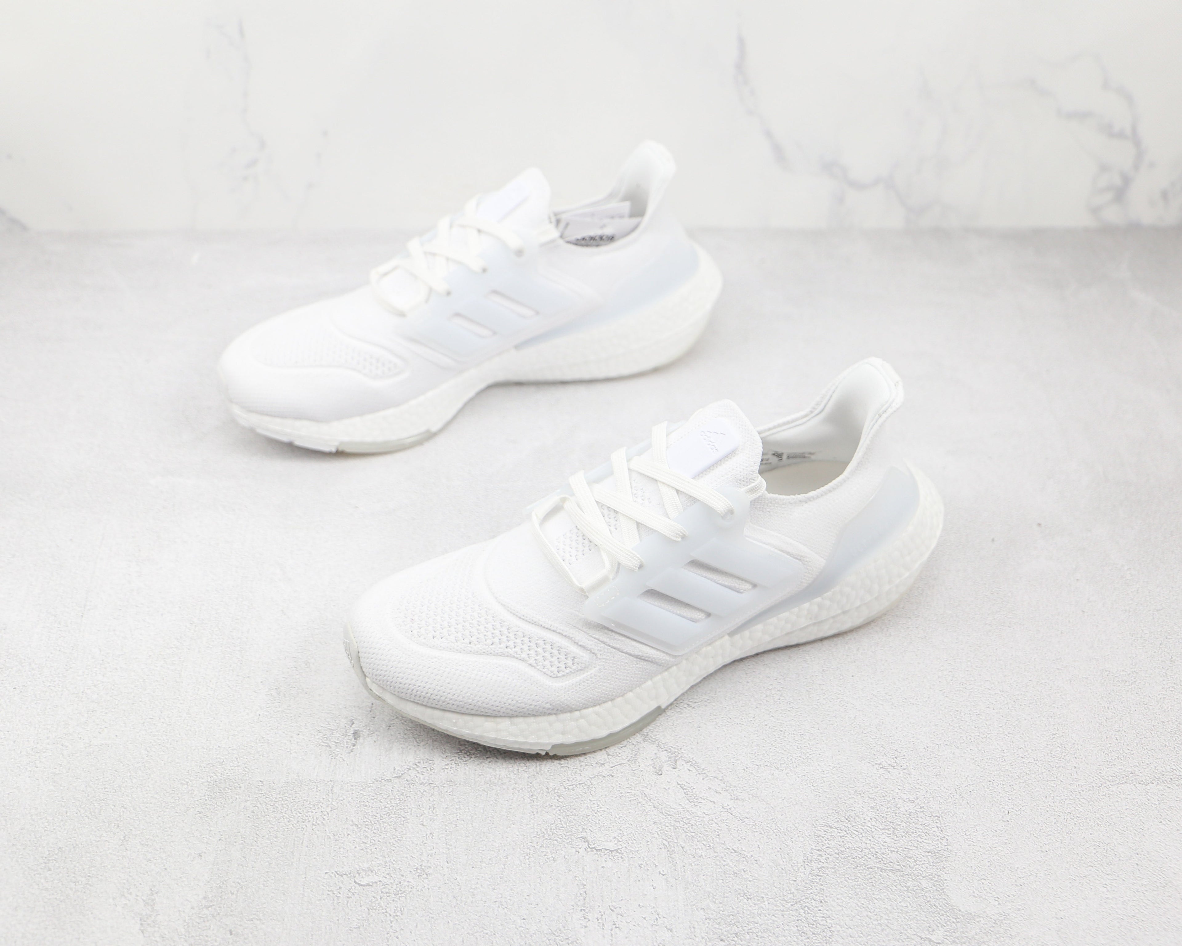 UltraBoost 22 Triple White