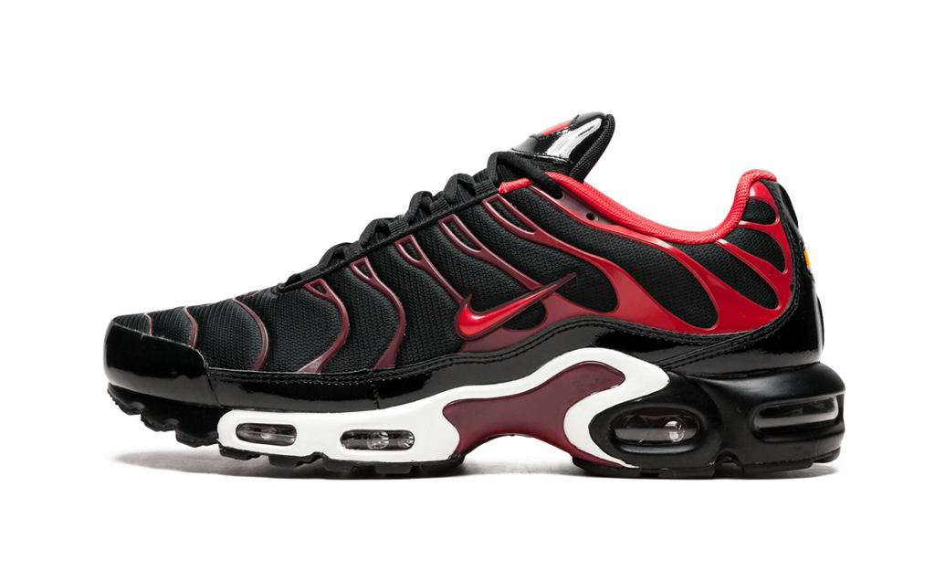 Runner Max Plus Black and Red