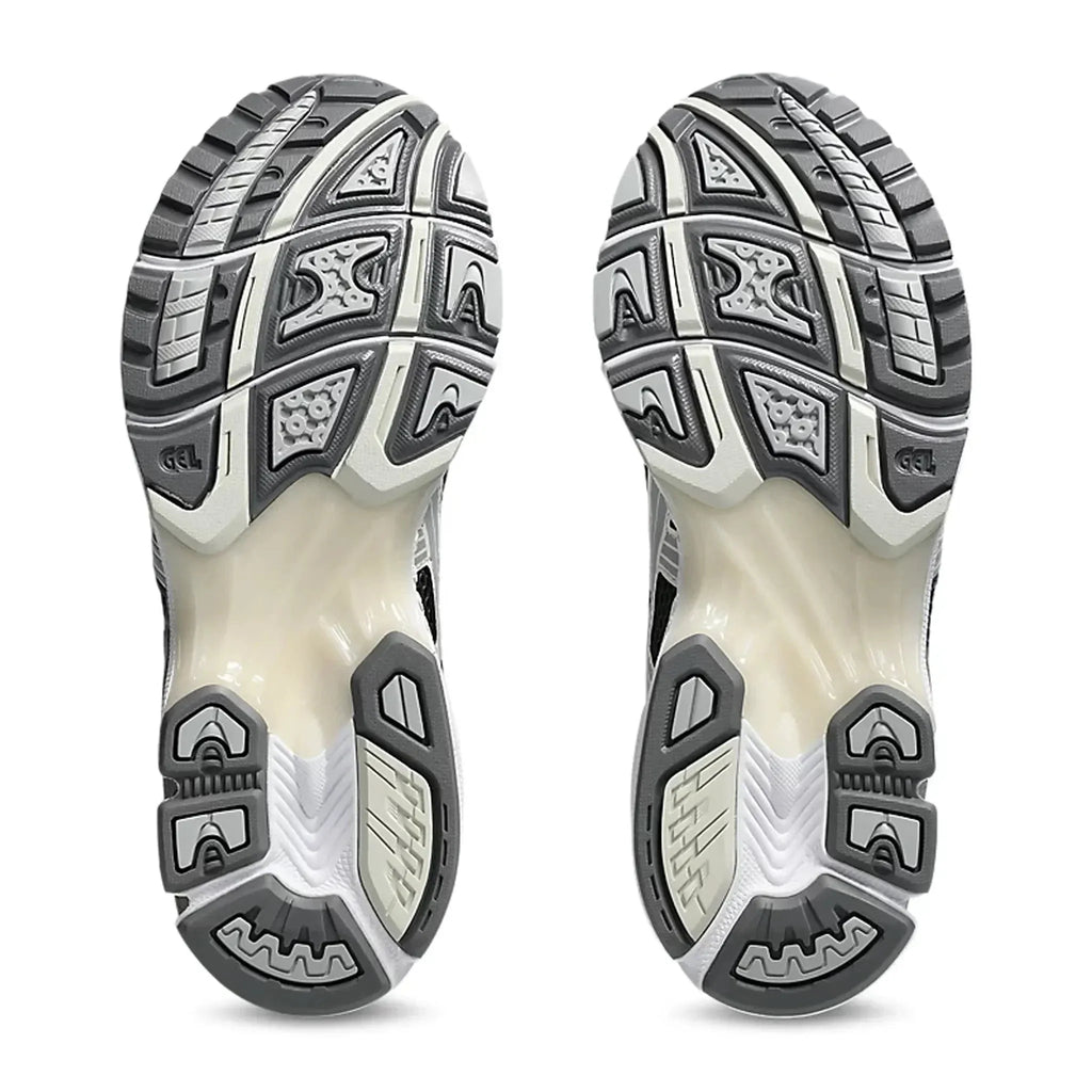 Gel Run 14 Obsidian Grey Cement