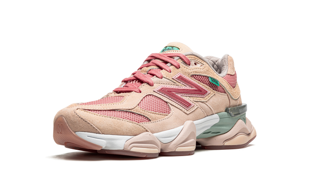 Tech 9060 Penny Cookie Pink