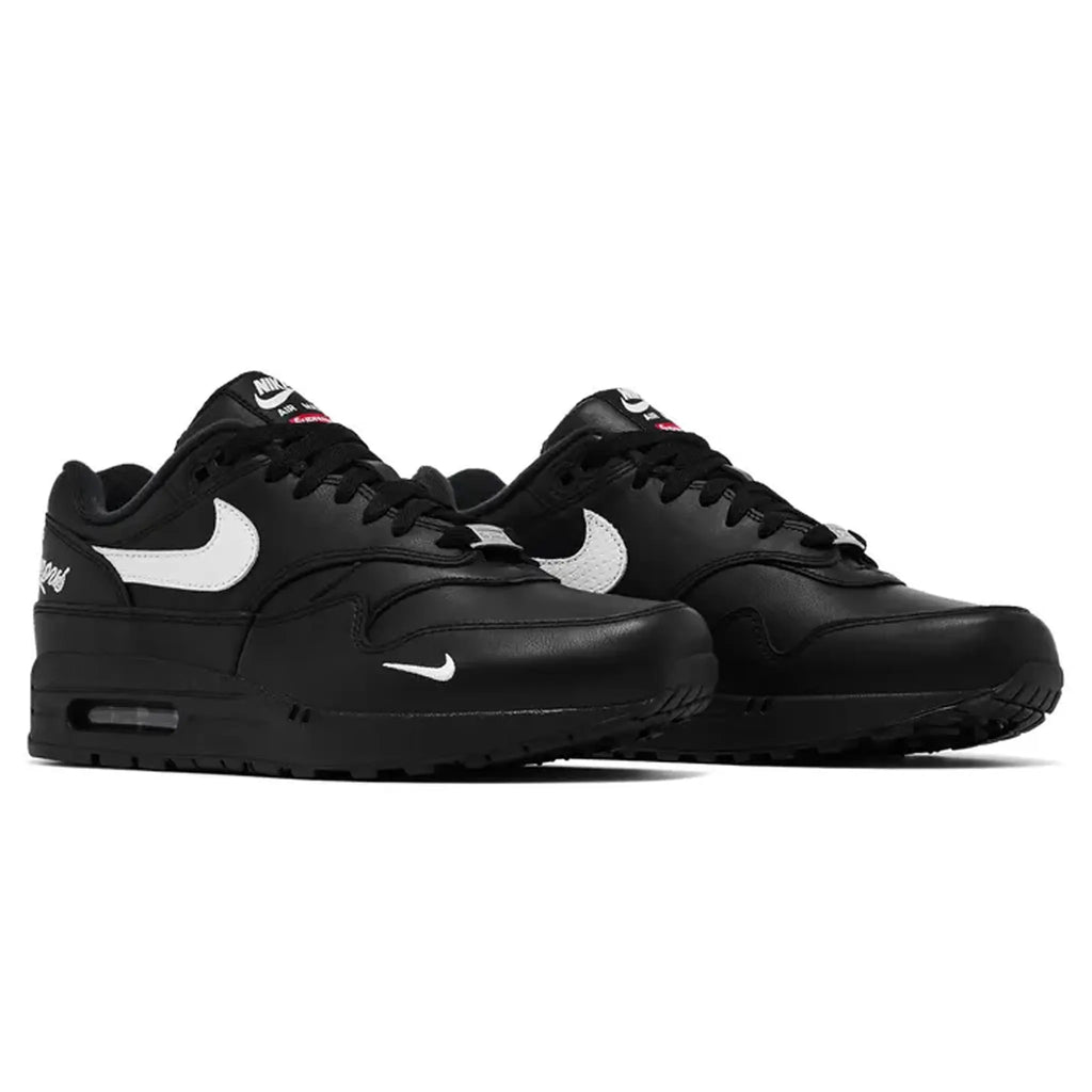 x Runner 1'87 SP Black White
