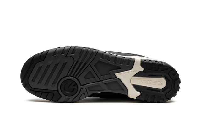 Court 550 Panda