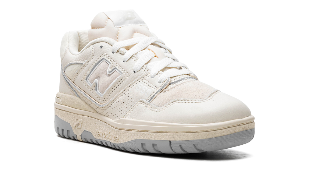 Court 550 White / Cream