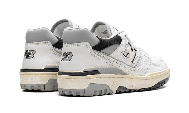 Court 550 VINTAGE WHITE BLACK