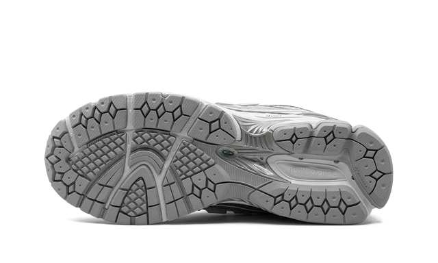 Tech 1906"SILVER METALLIC"
