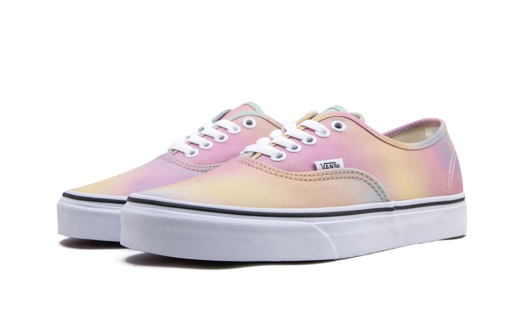 Canvas Low Canvas Low