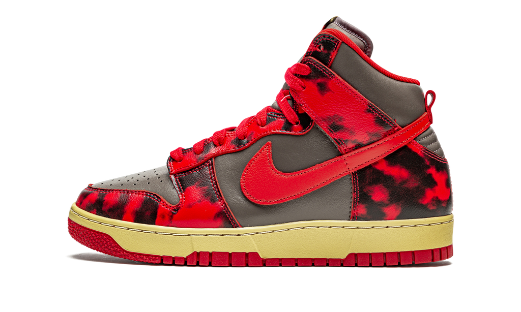 Court High Red Acid Wash